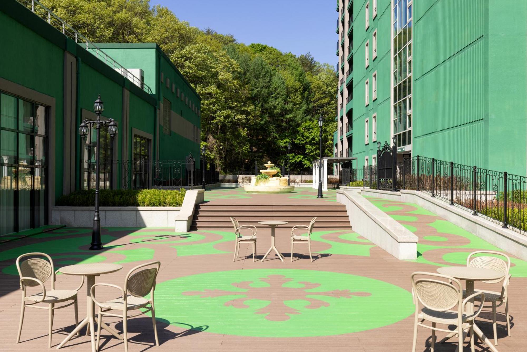 Sono Calm Vivaldipark Hotel Хонгчеон Екстериор снимка